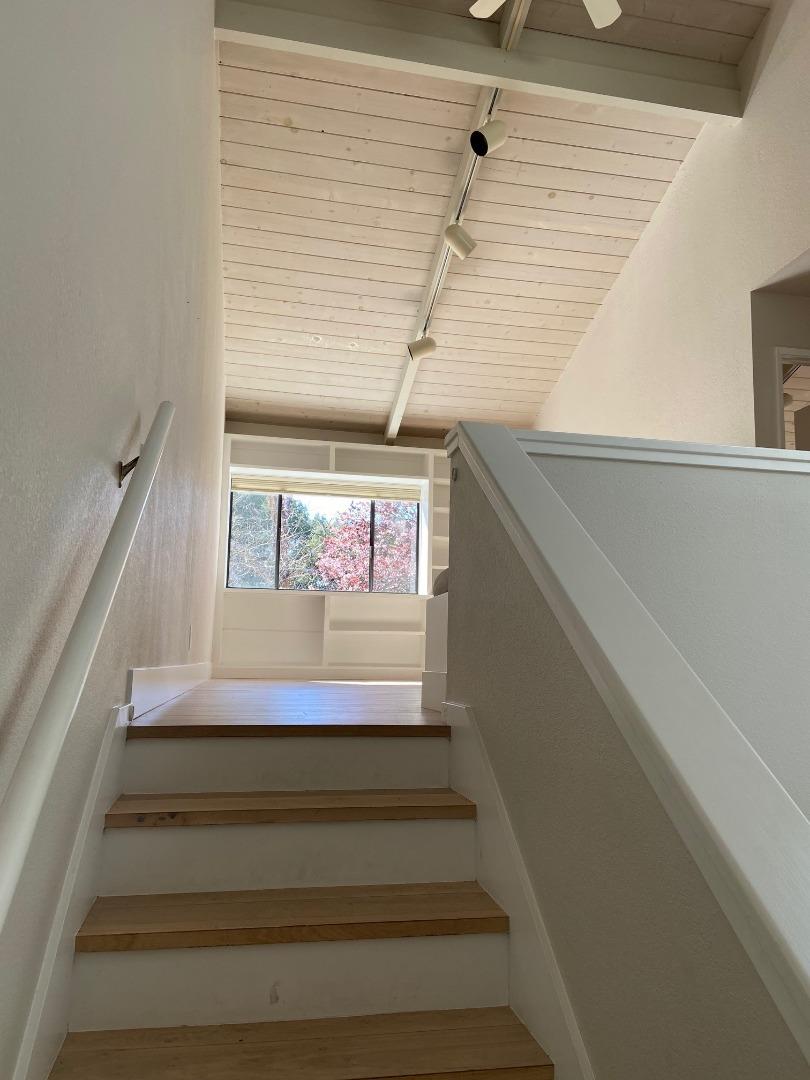 112 Sand Hill Circle