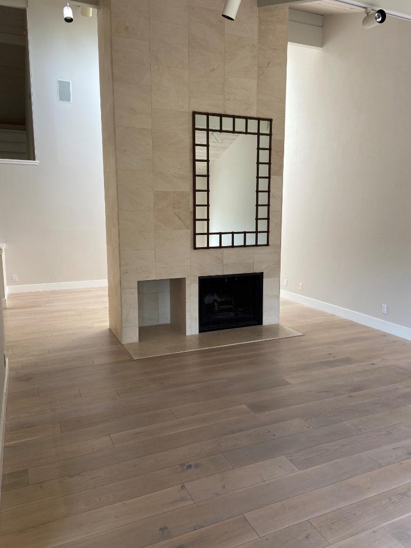 112 Sand Hill Circle