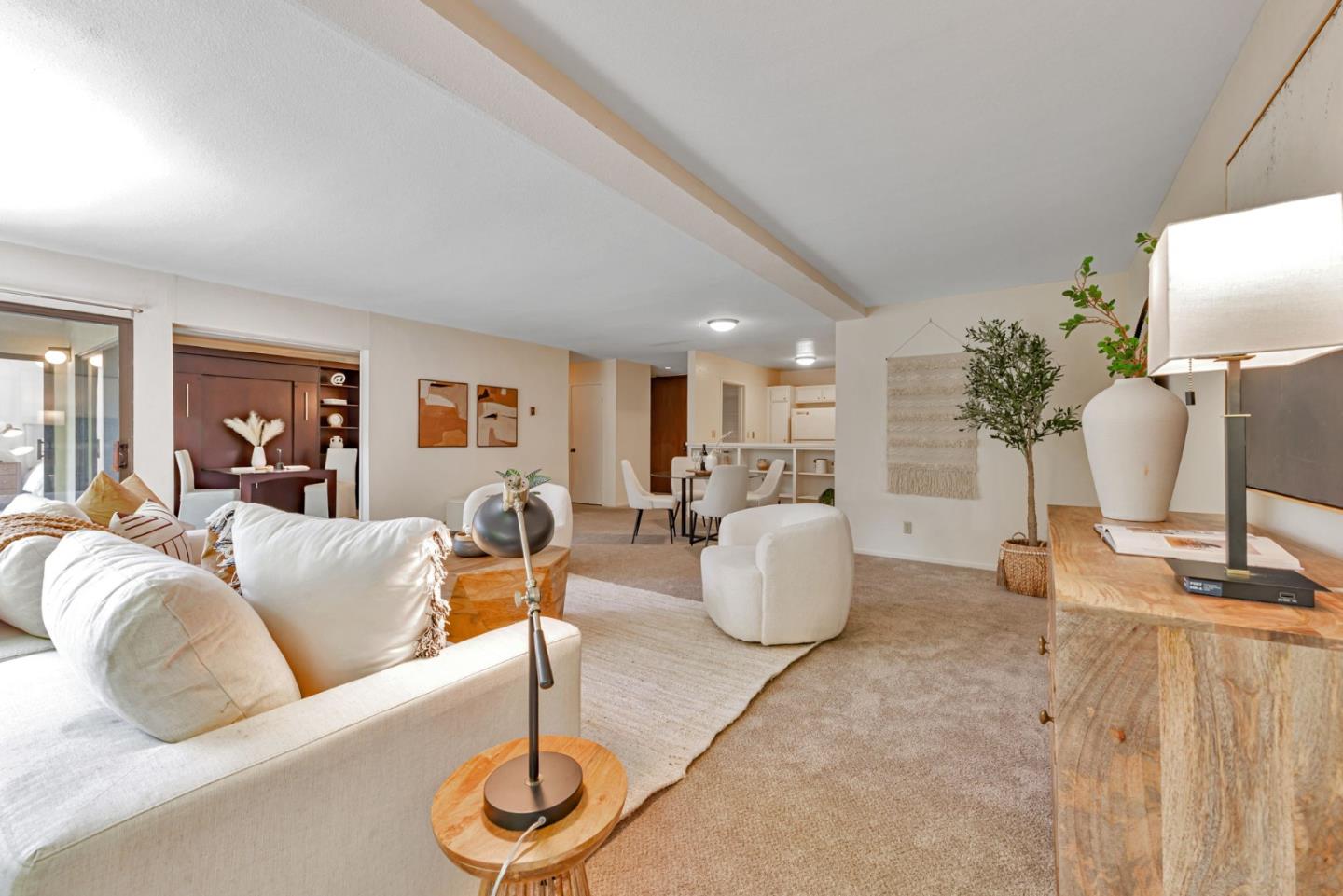 2140 Santa Cruz Avenue B108