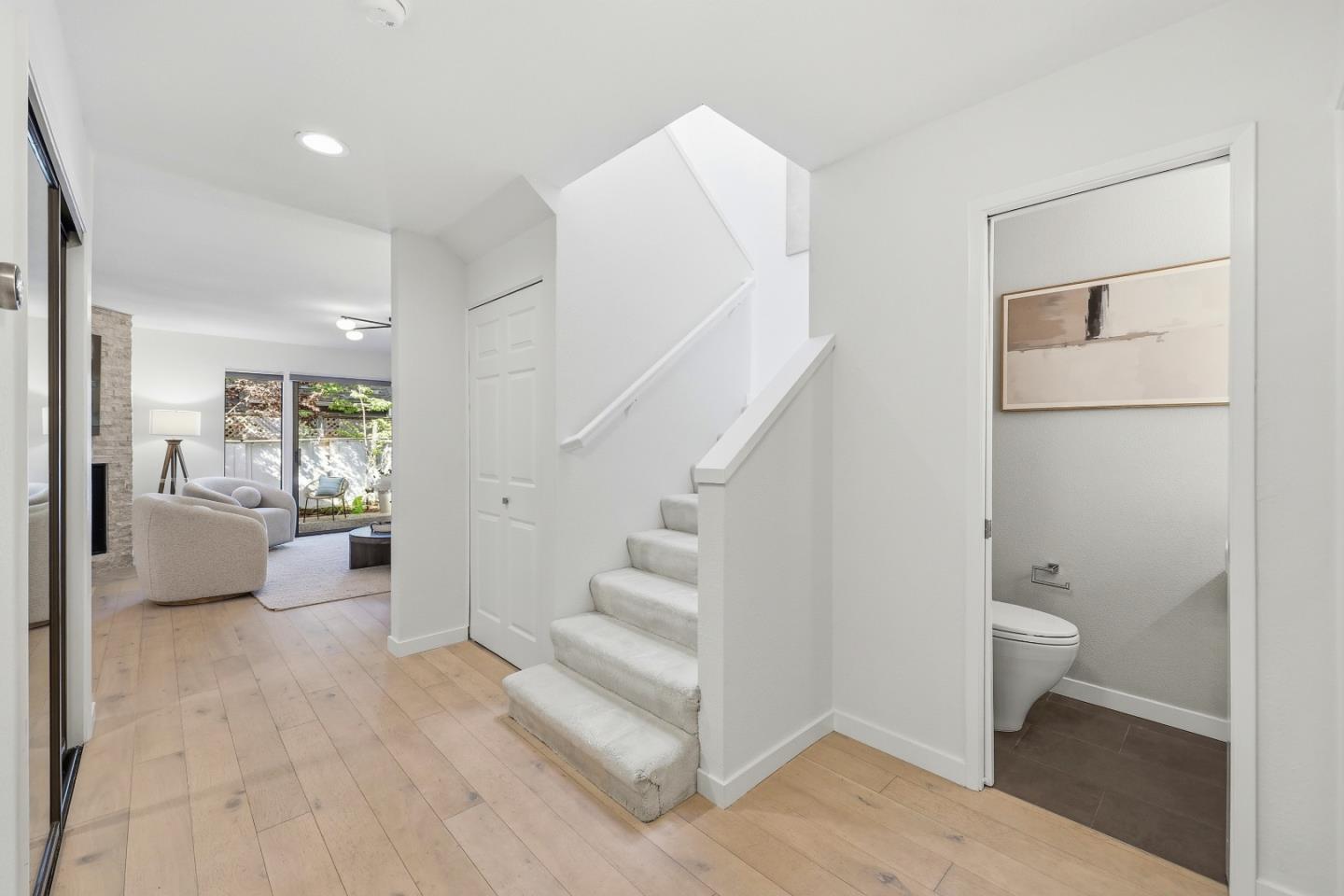 623 Middle Avenue