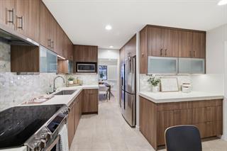 623 Middle AVE
