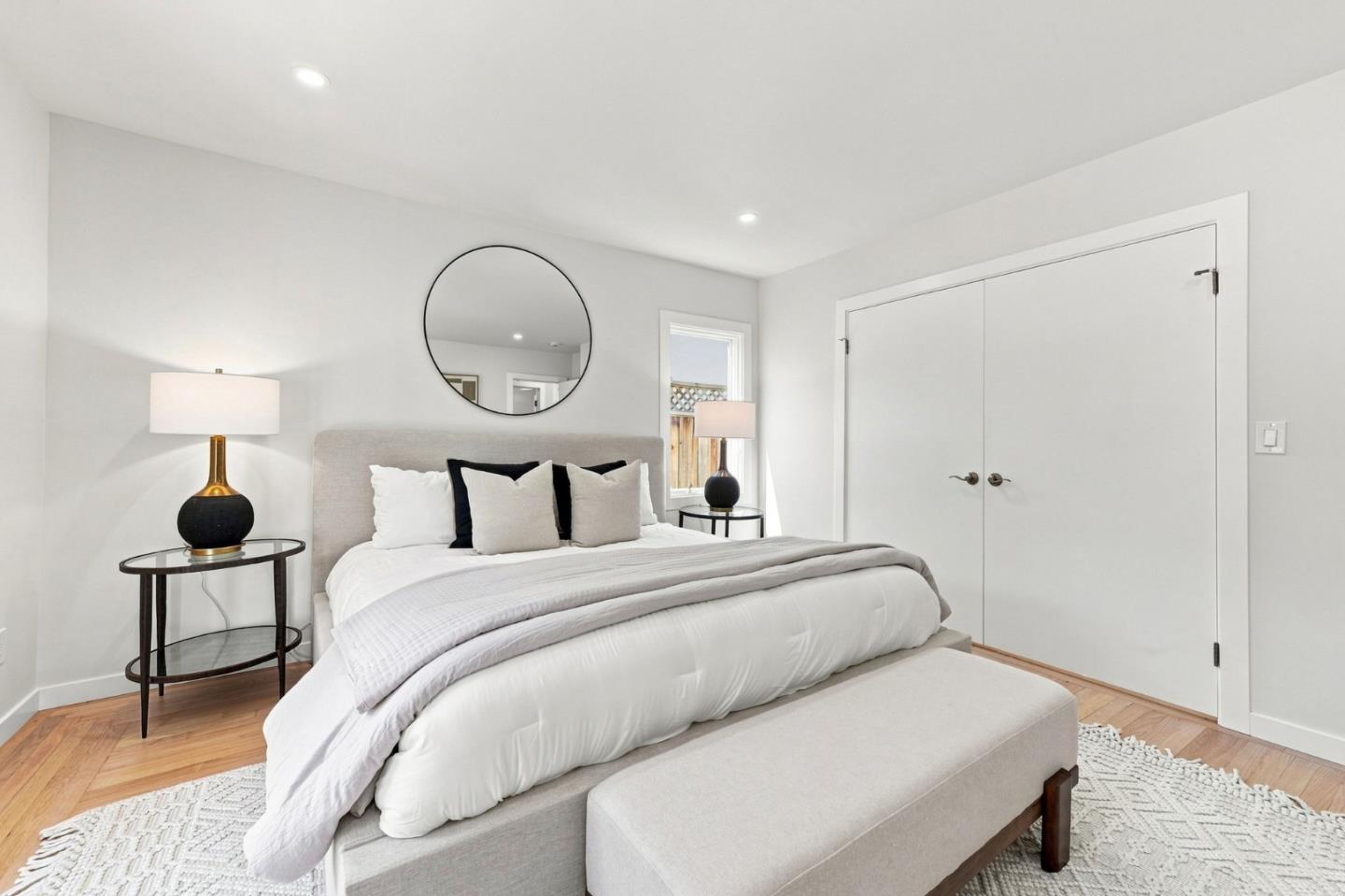 1110 Norval WAY
