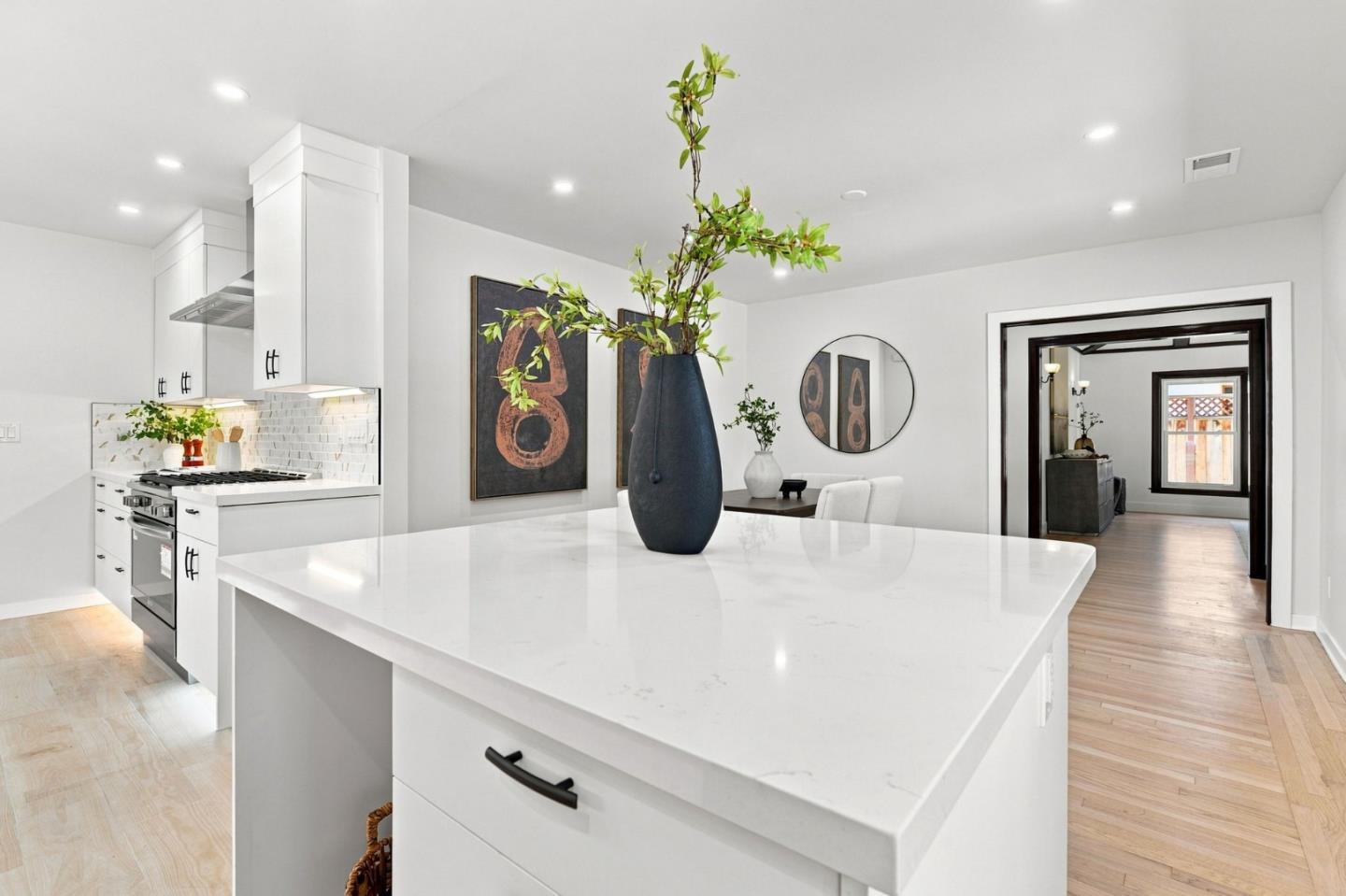 1110 Norval WAY