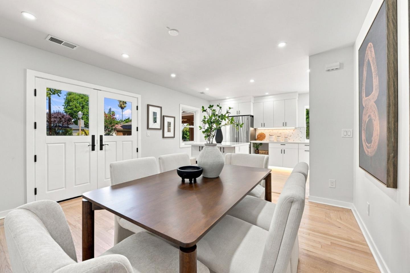 1110 Norval WAY