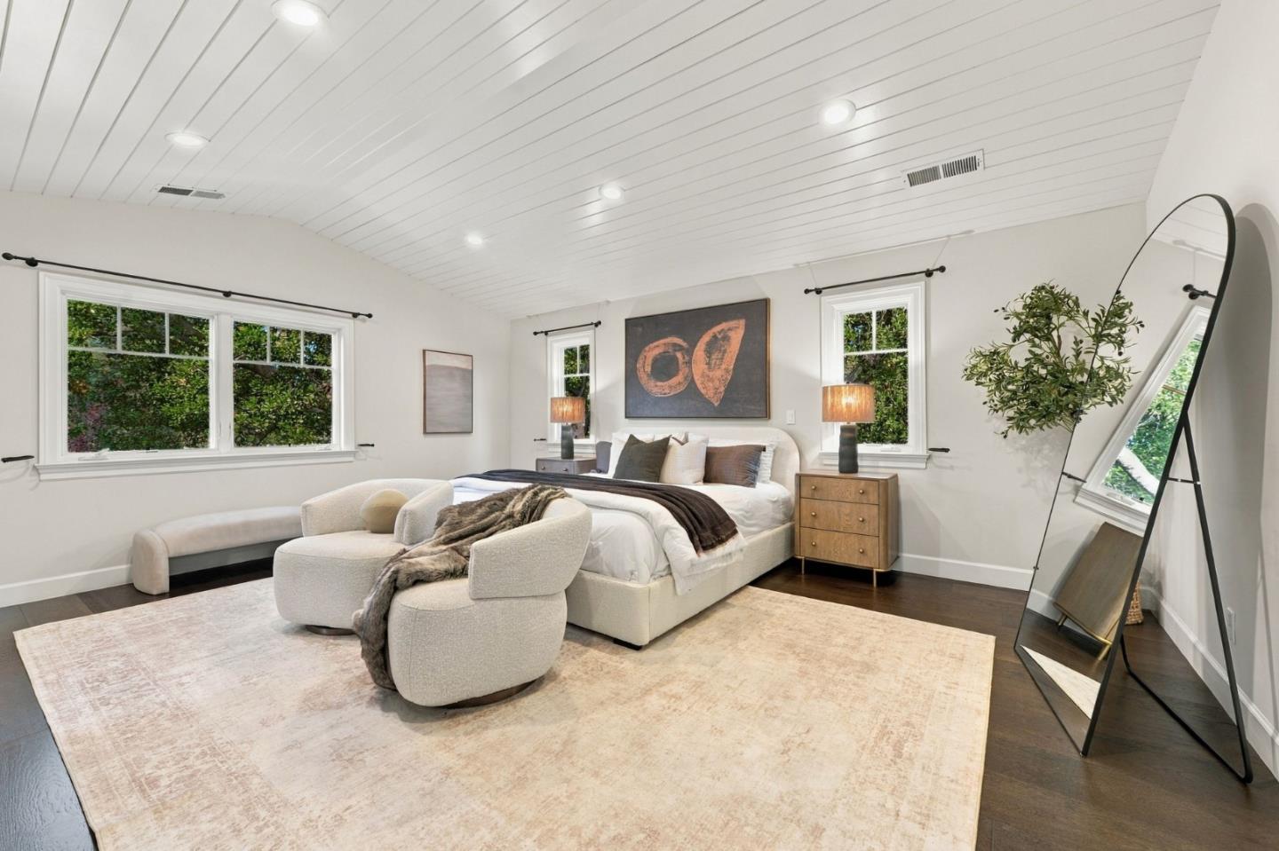 619 Bay RD