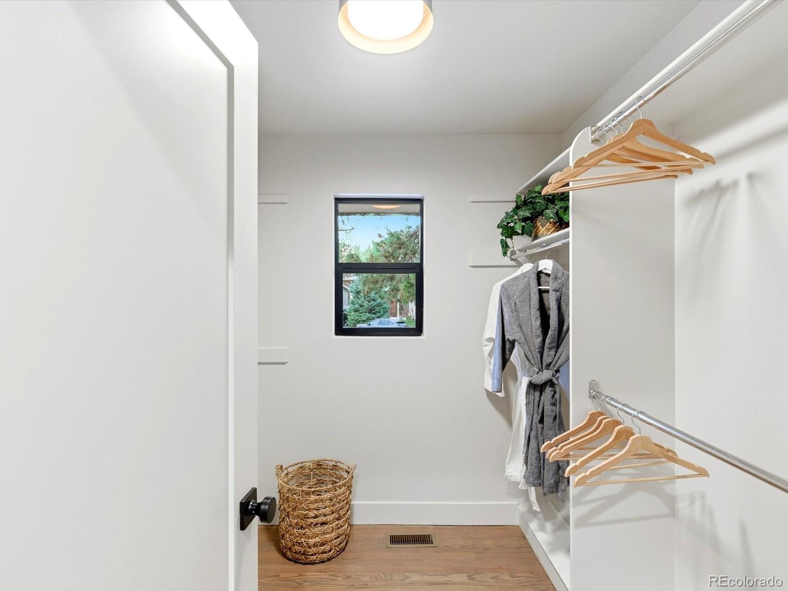 4000 S Clermont Street