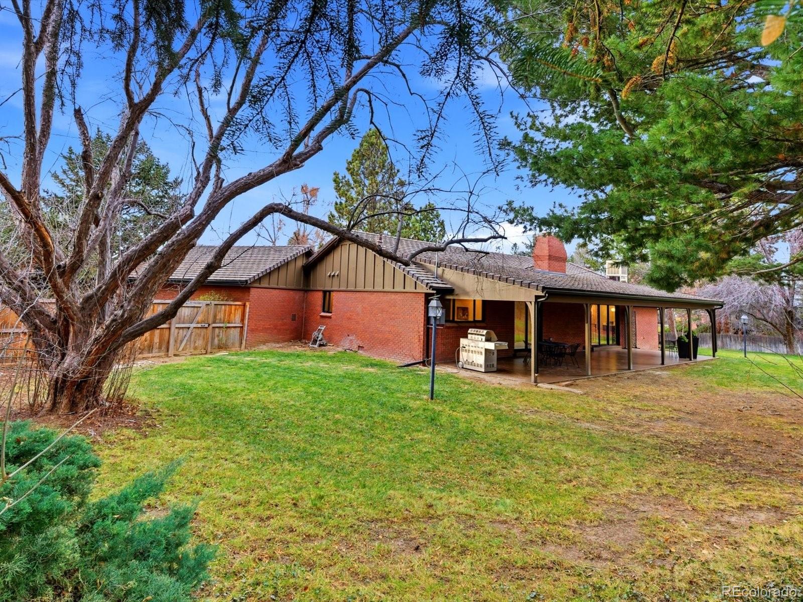 4000 S Clermont Street