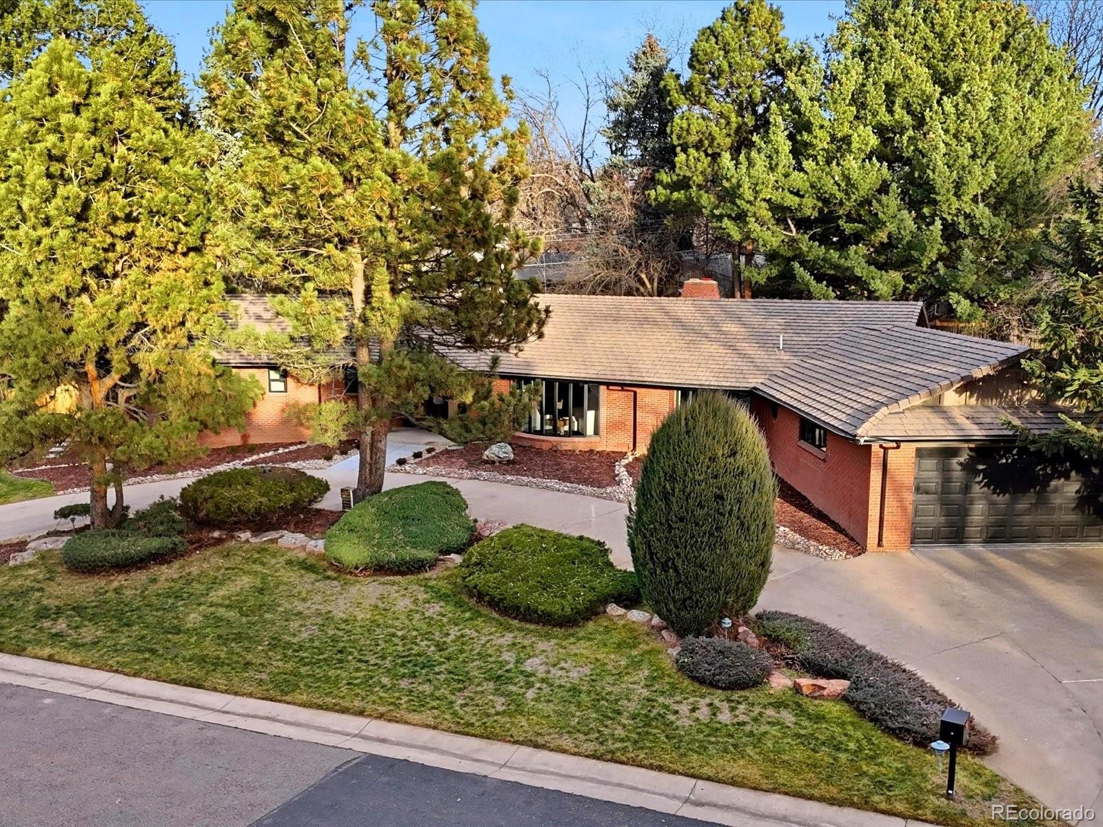 4000 S Clermont Street