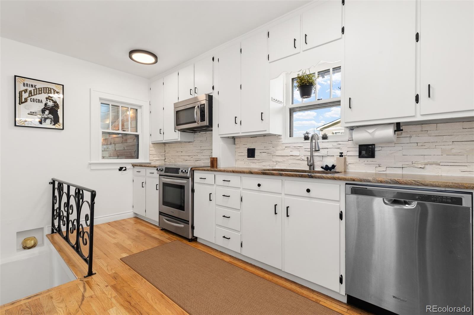 1901 S Clarkson Street