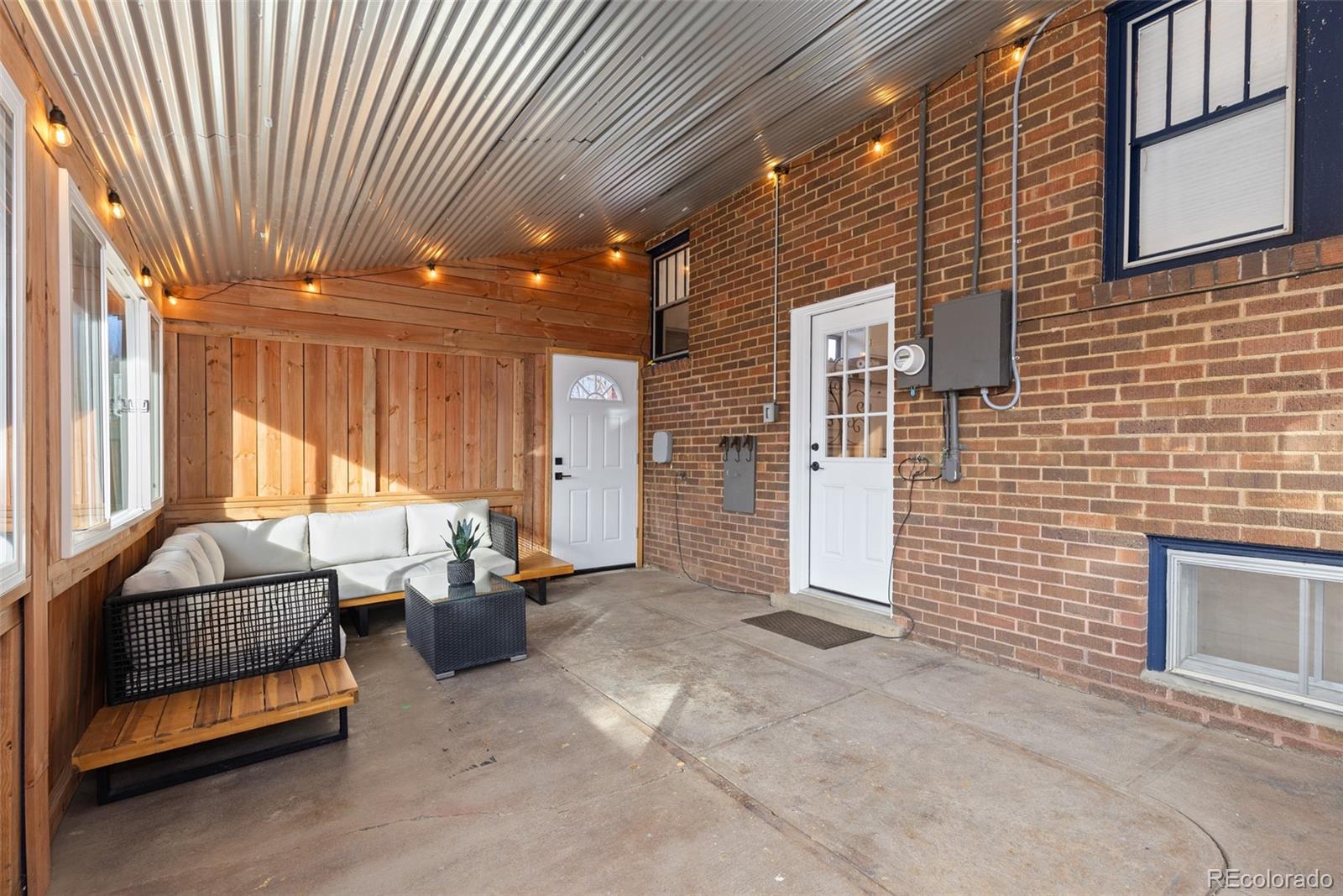 1901 S Clarkson Street