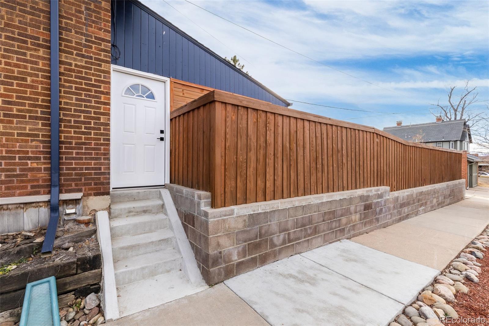 1901 S Clarkson Street