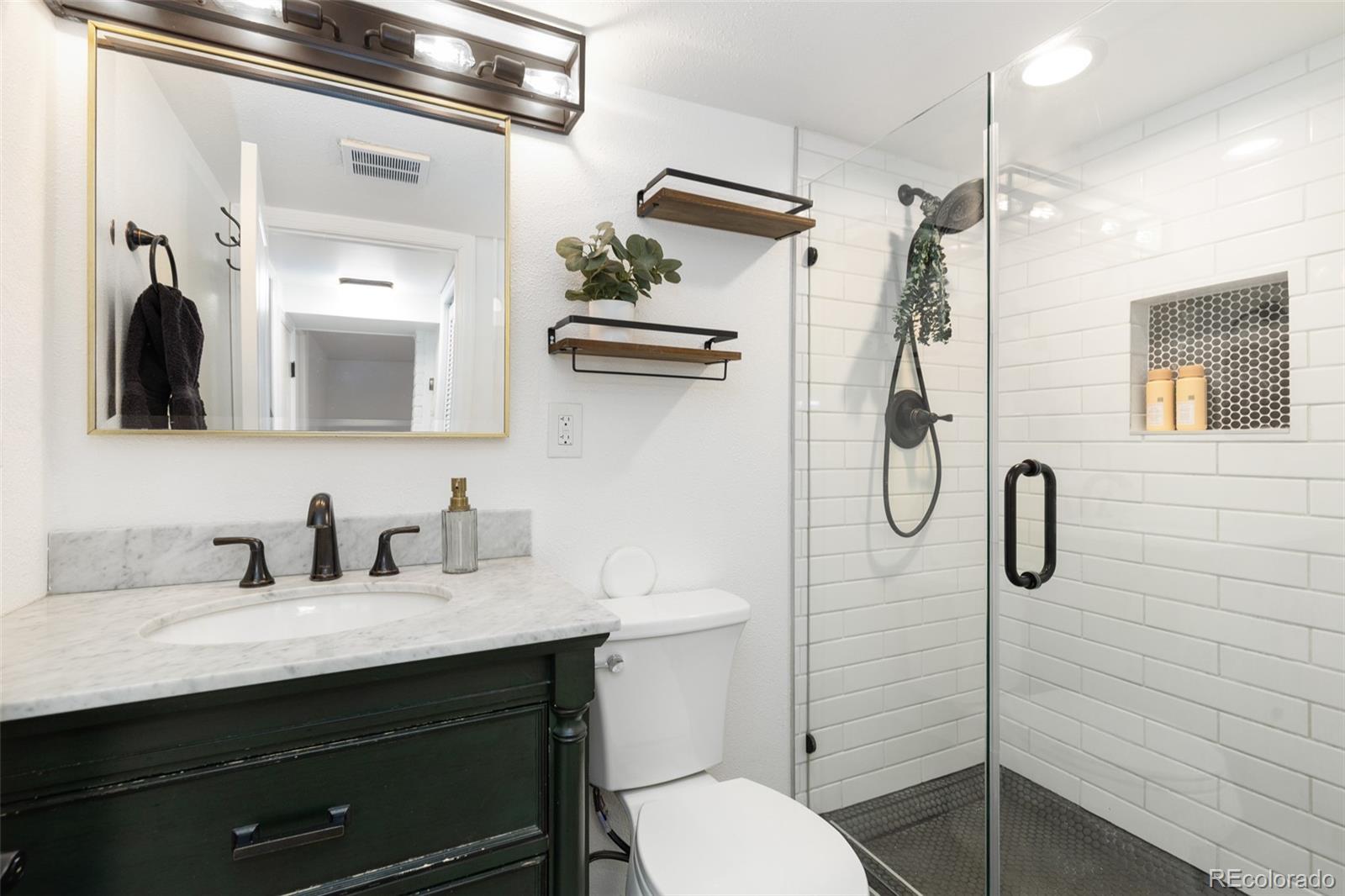 1901 S Clarkson Street