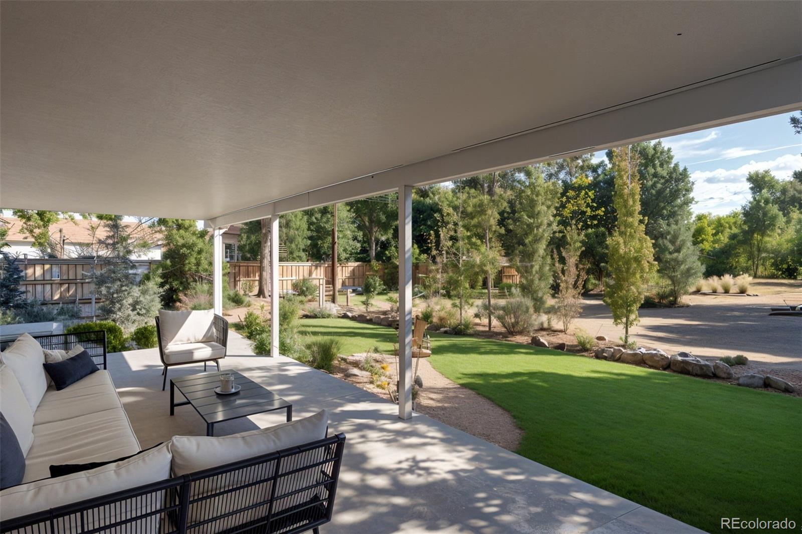 800 E Stanford Avenue