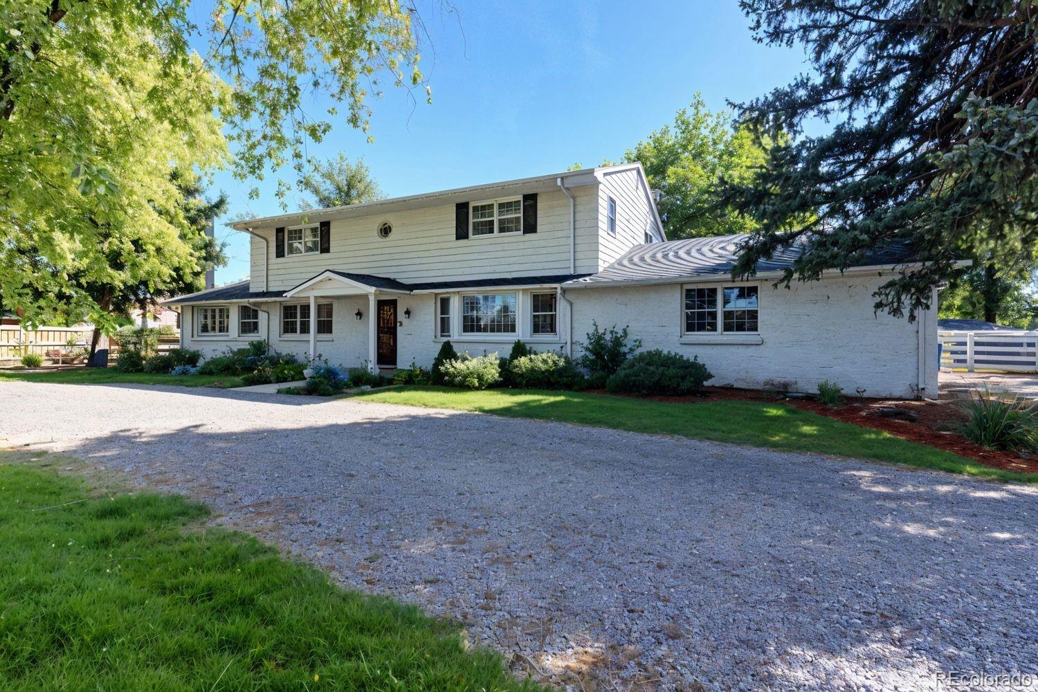 800 E Stanford Avenue