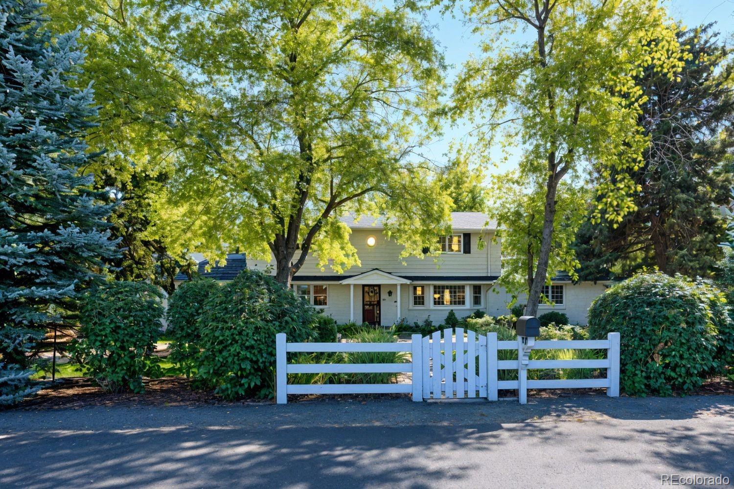 800 E Stanford Avenue