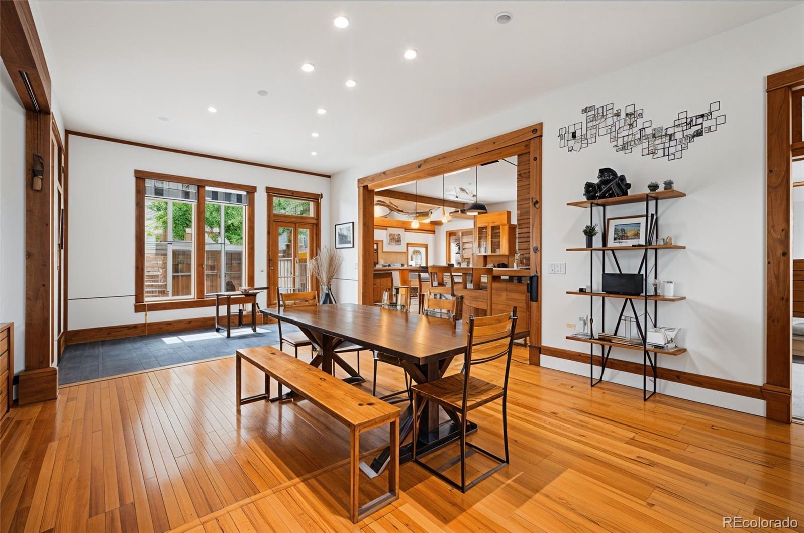 2505 W 36th Avenue