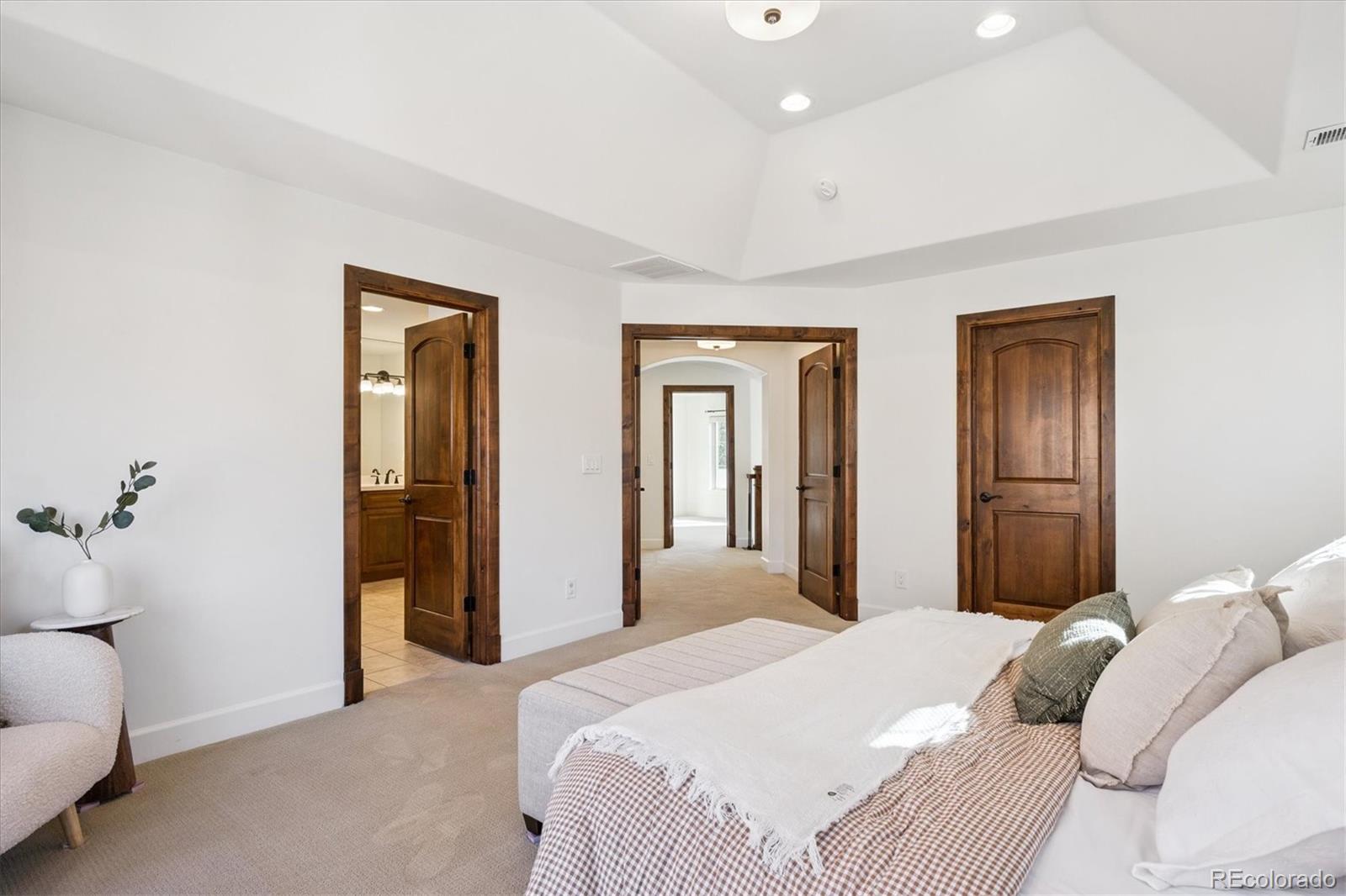 2415 S Madison Street