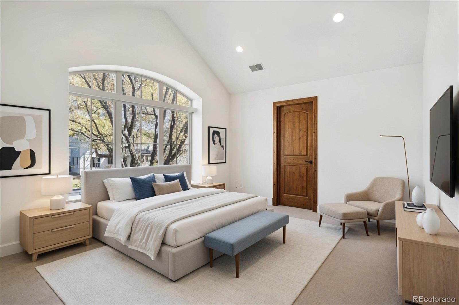 2415 S Madison Street