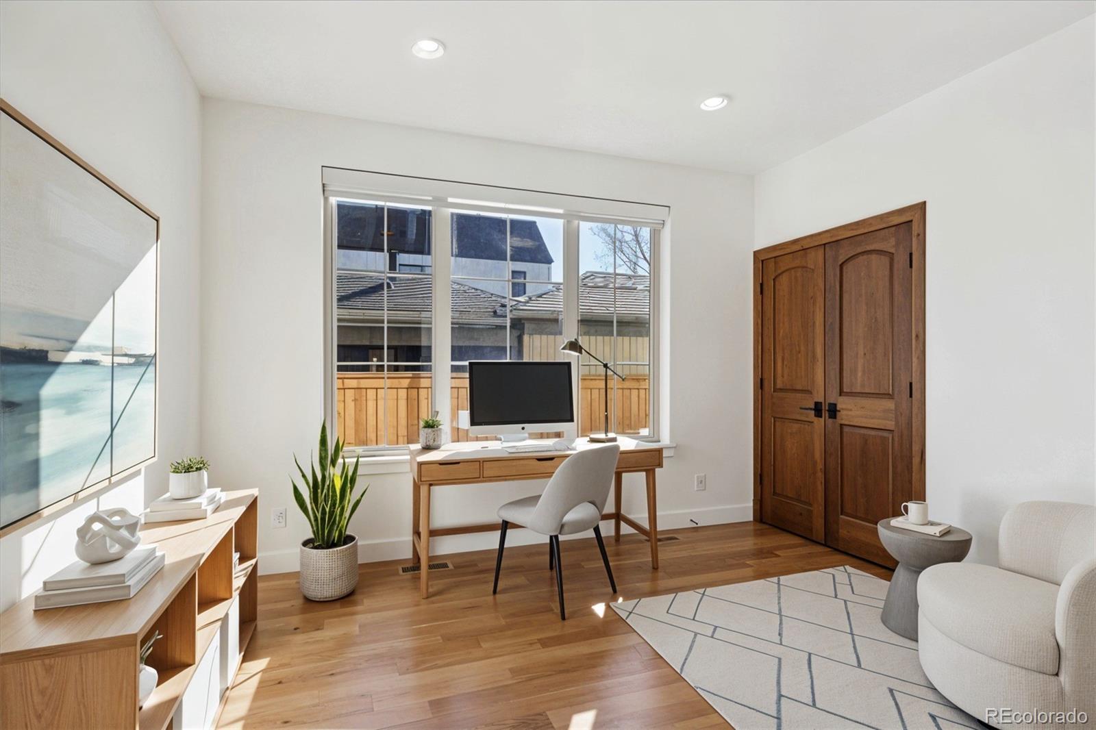 2415 S Madison Street