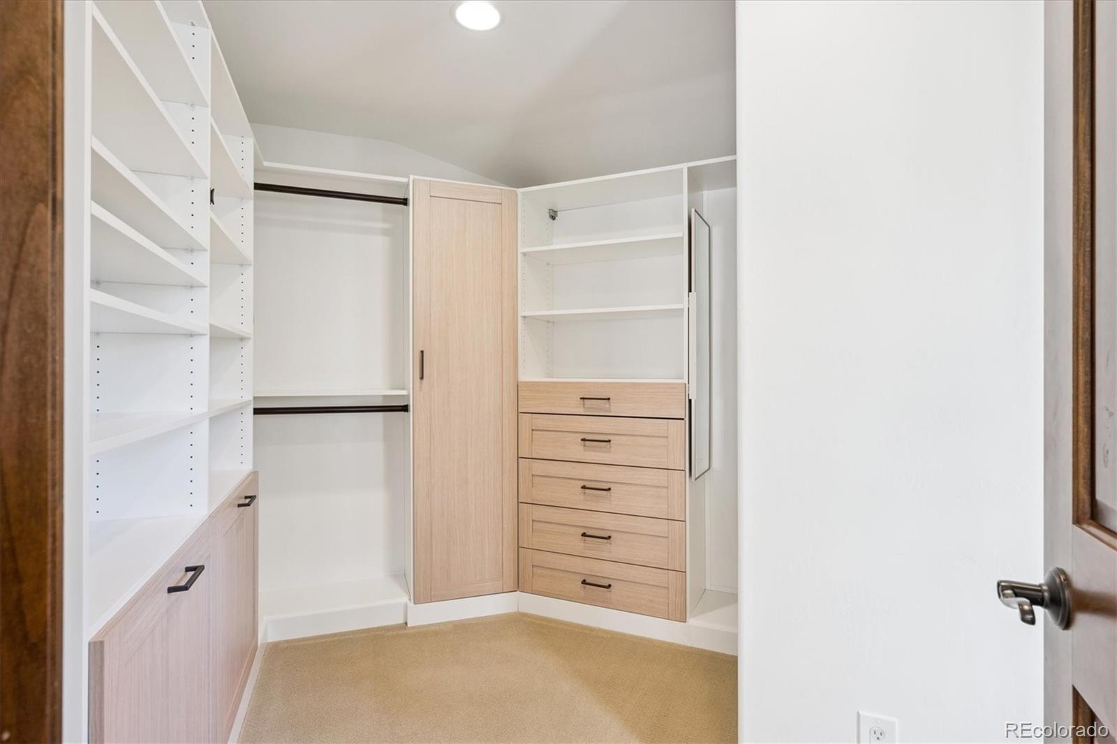 2415 S Madison Street