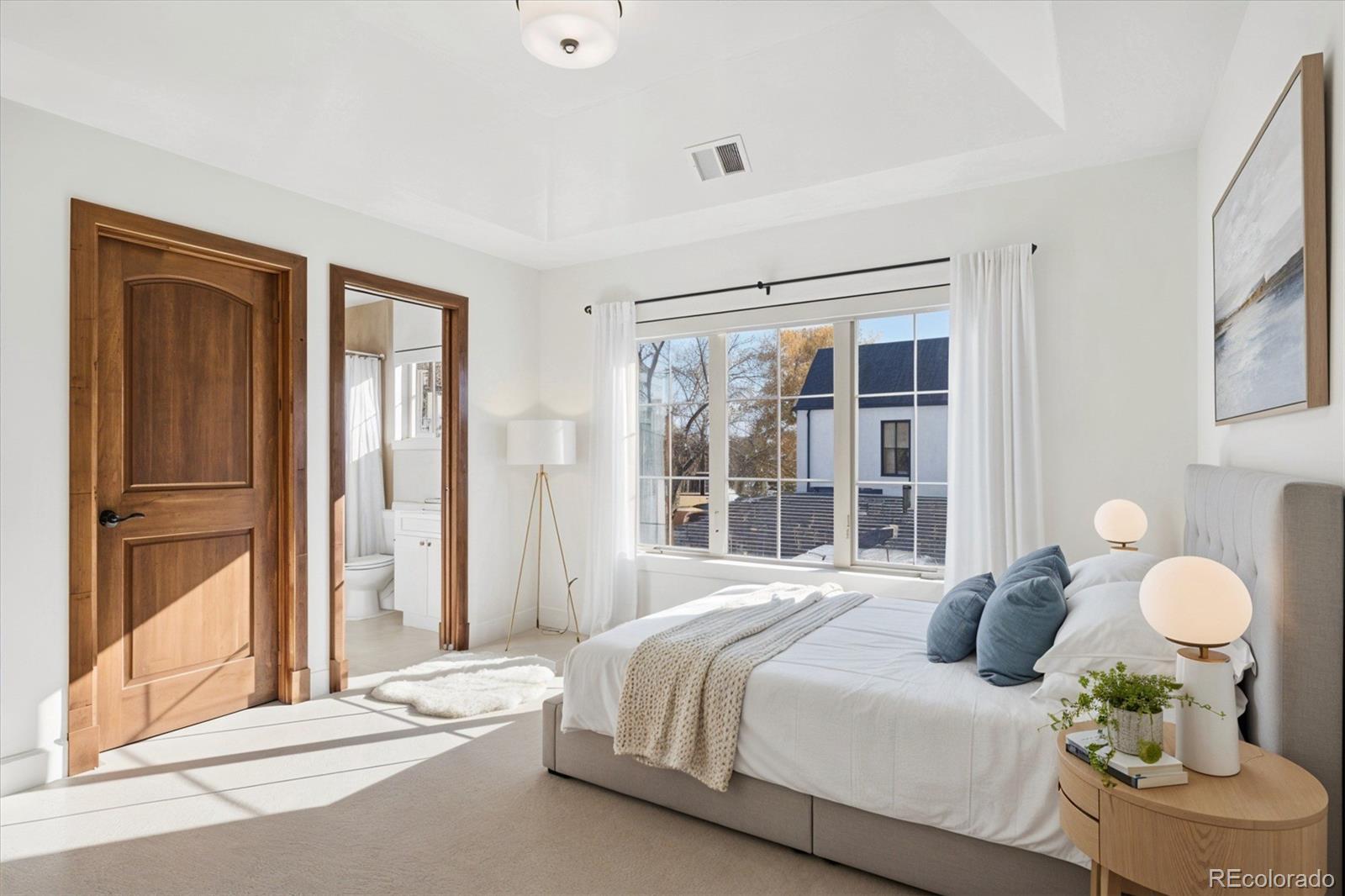 2415 S Madison Street