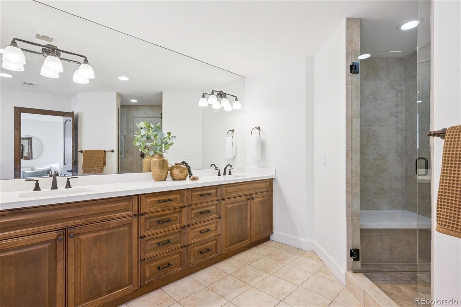 2415 S Madison Street