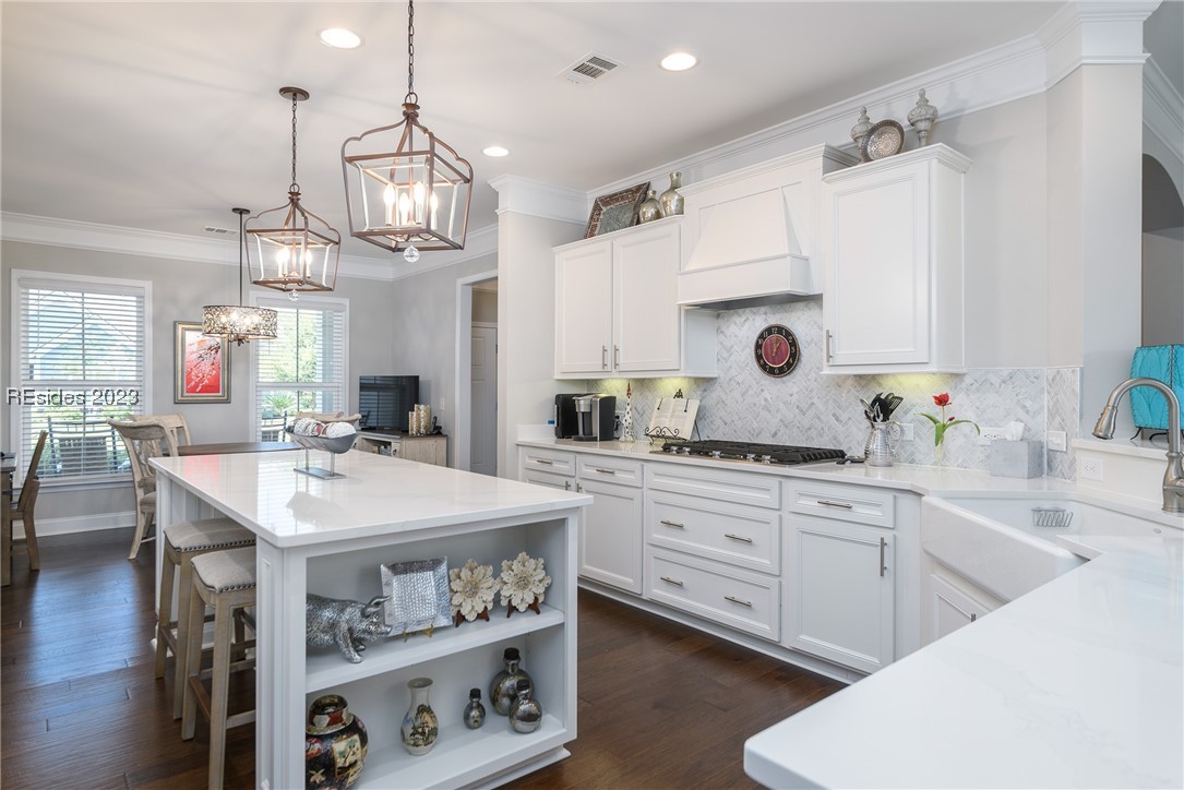 333 Dawnbrook Court