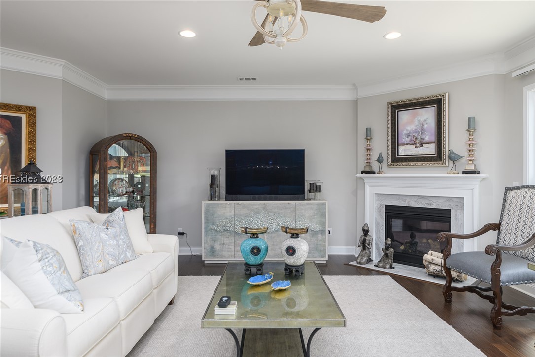 333 Dawnbrook Court