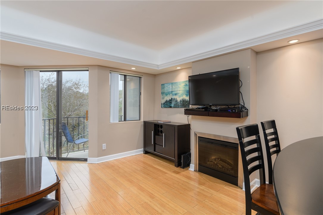 10 S Forest Beach Drive Unit: 414