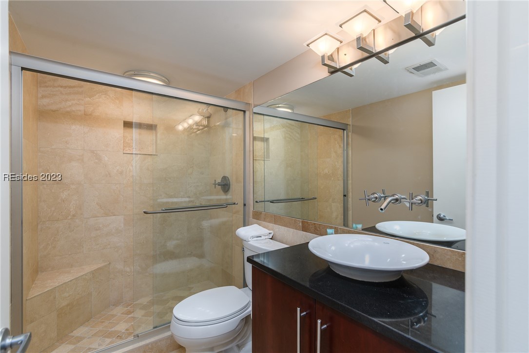 10 S Forest Beach Drive Unit: 414