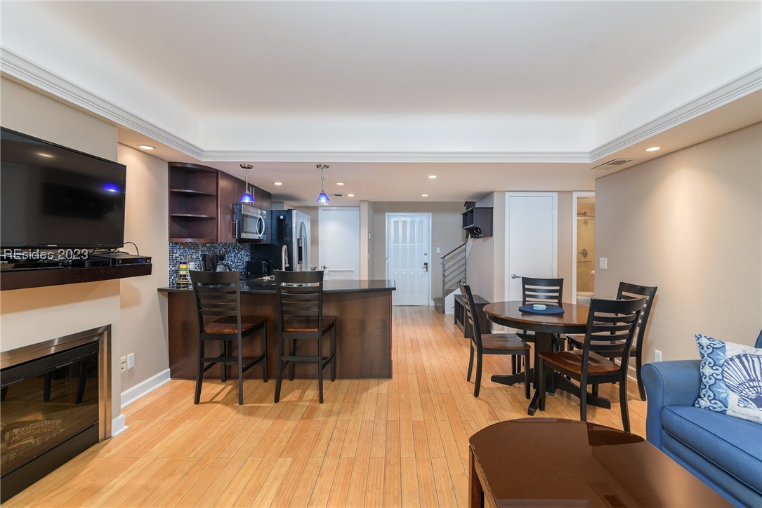 10 S Forest Beach Drive Unit: 414
