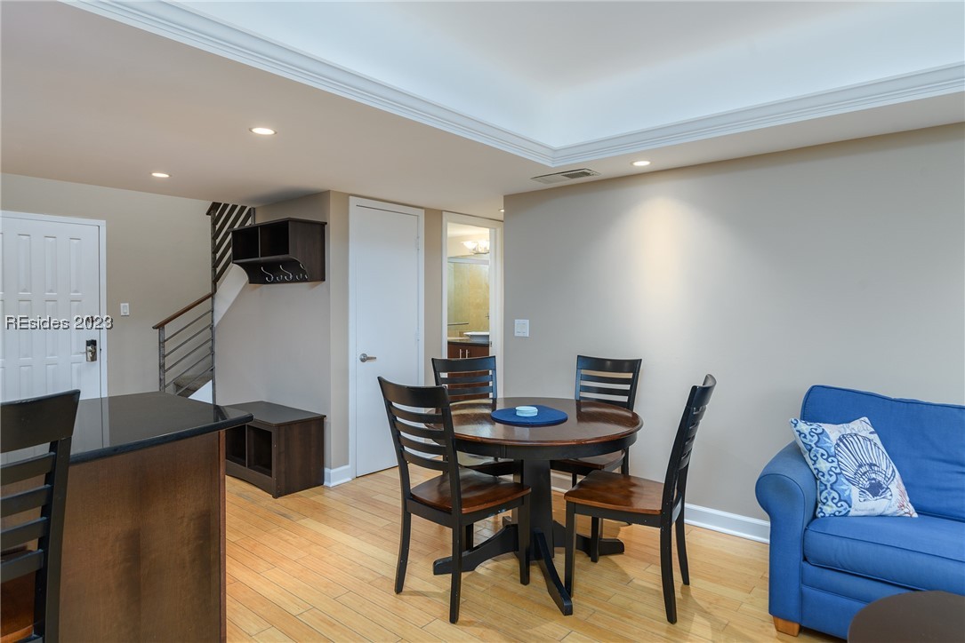 10 S Forest Beach Drive Unit: 414