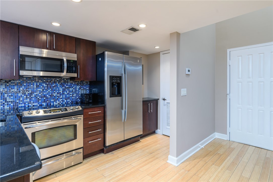 10 S Forest Beach Drive Unit: 414