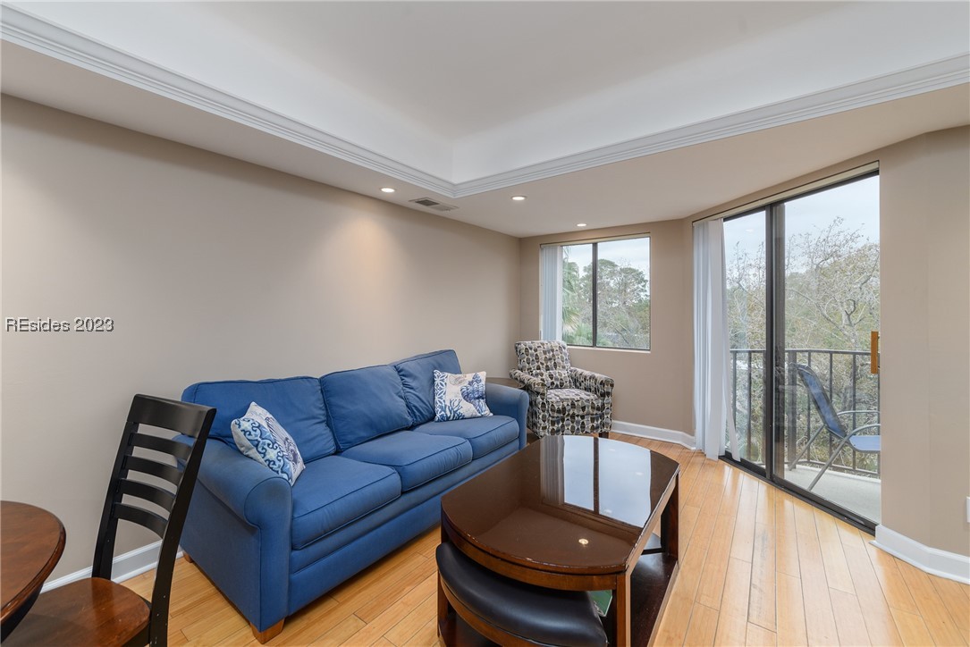 10 S Forest Beach Drive Unit: 414