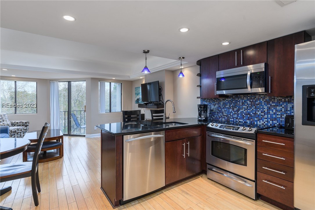 10 S Forest Beach Drive Unit: 414