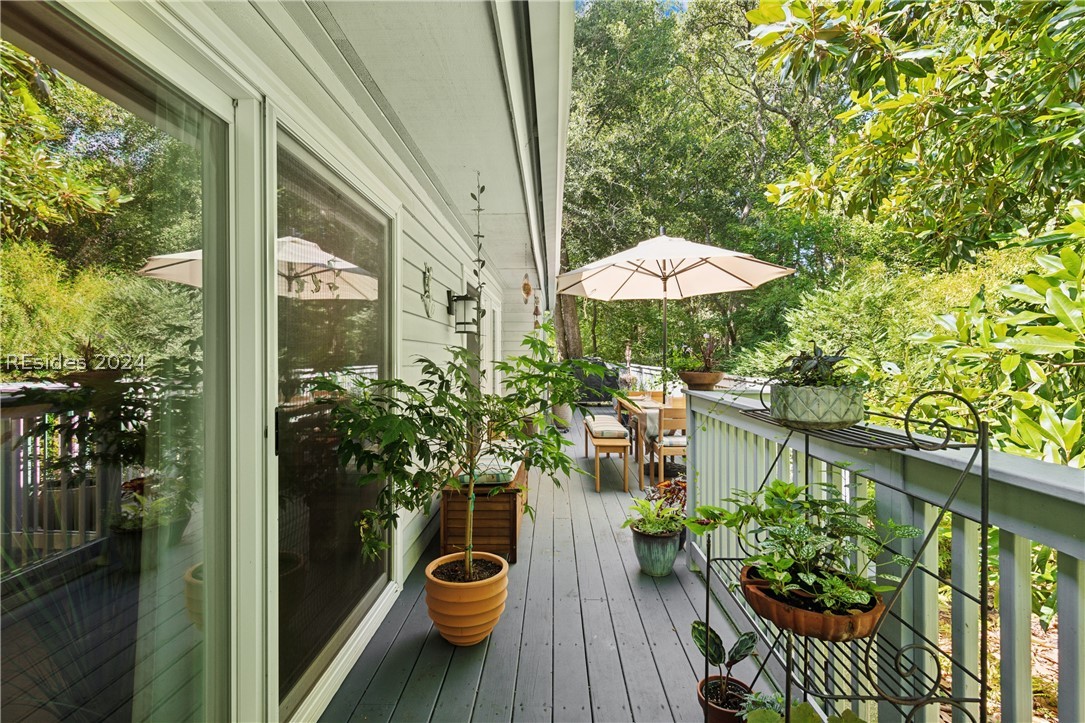 8 Evergreen Lane