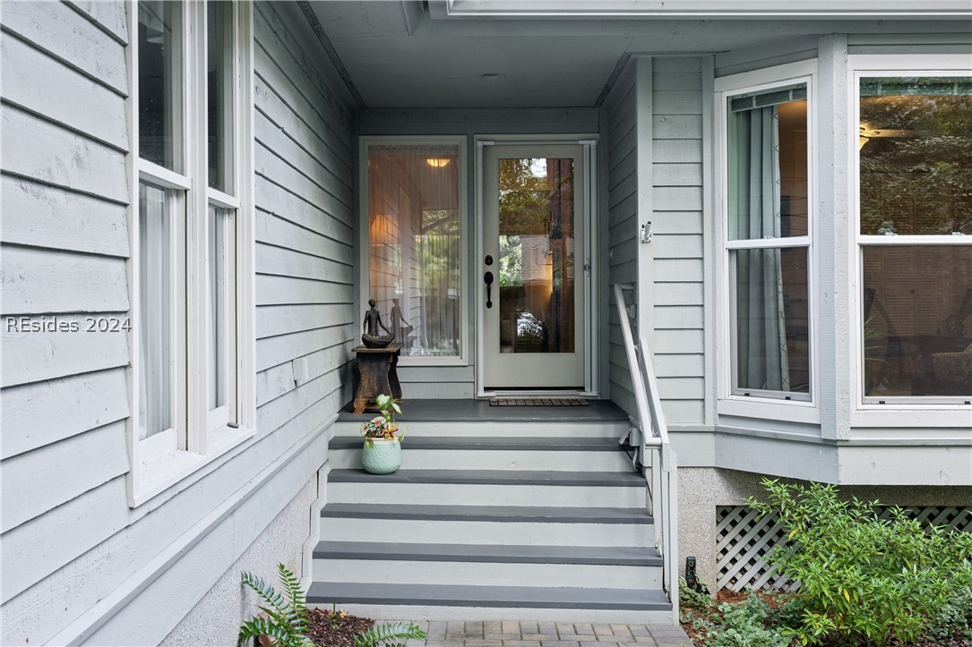 8 Evergreen Lane