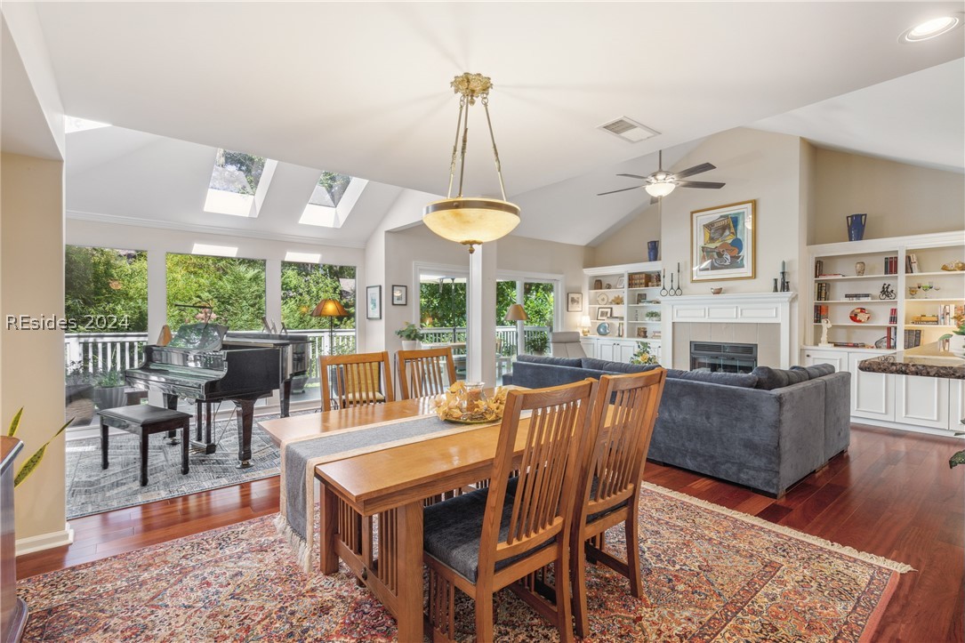 8 Evergreen Lane