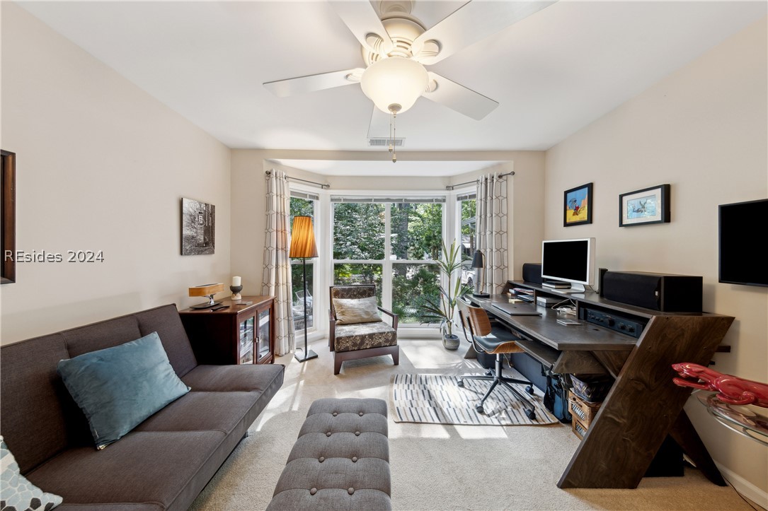 8 Evergreen Lane