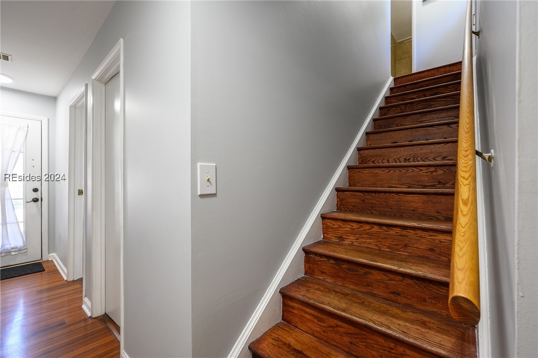 8 Windflower Court