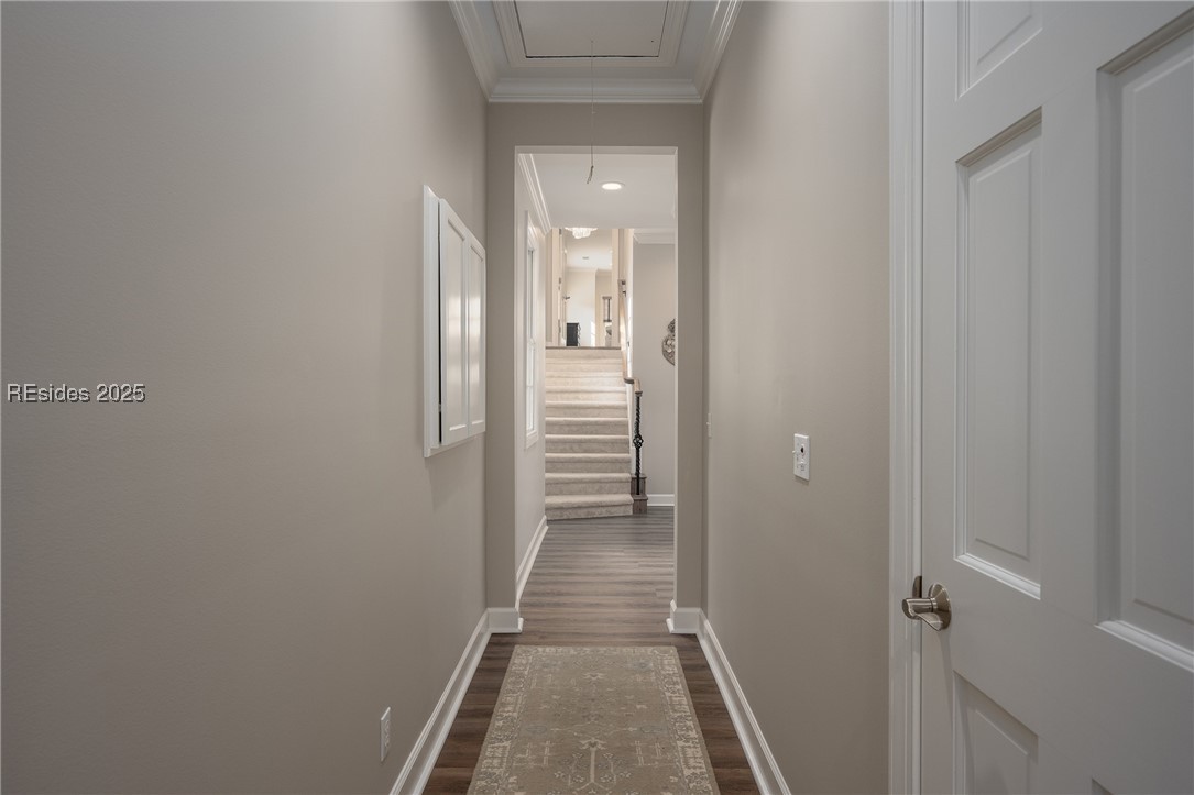 9 Hanover Way