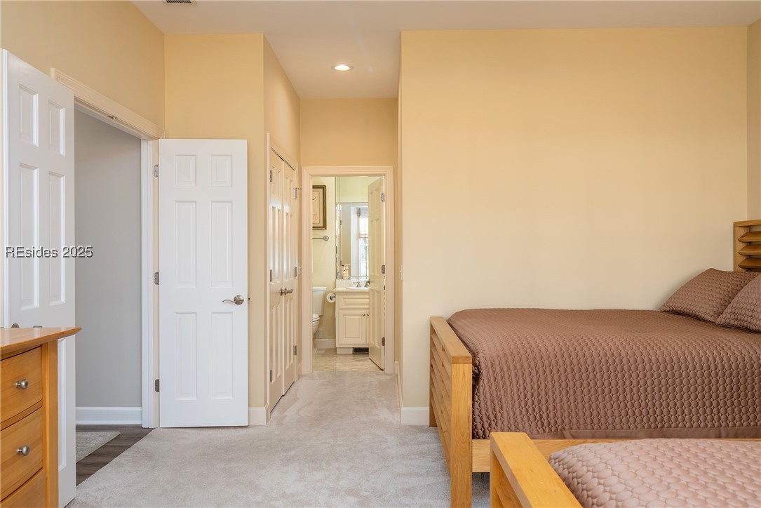 9 Hanover Way