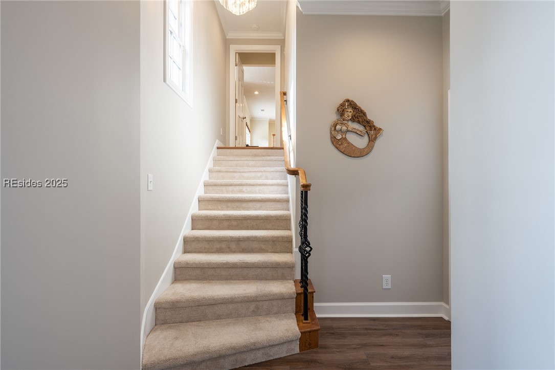 9 Hanover Way