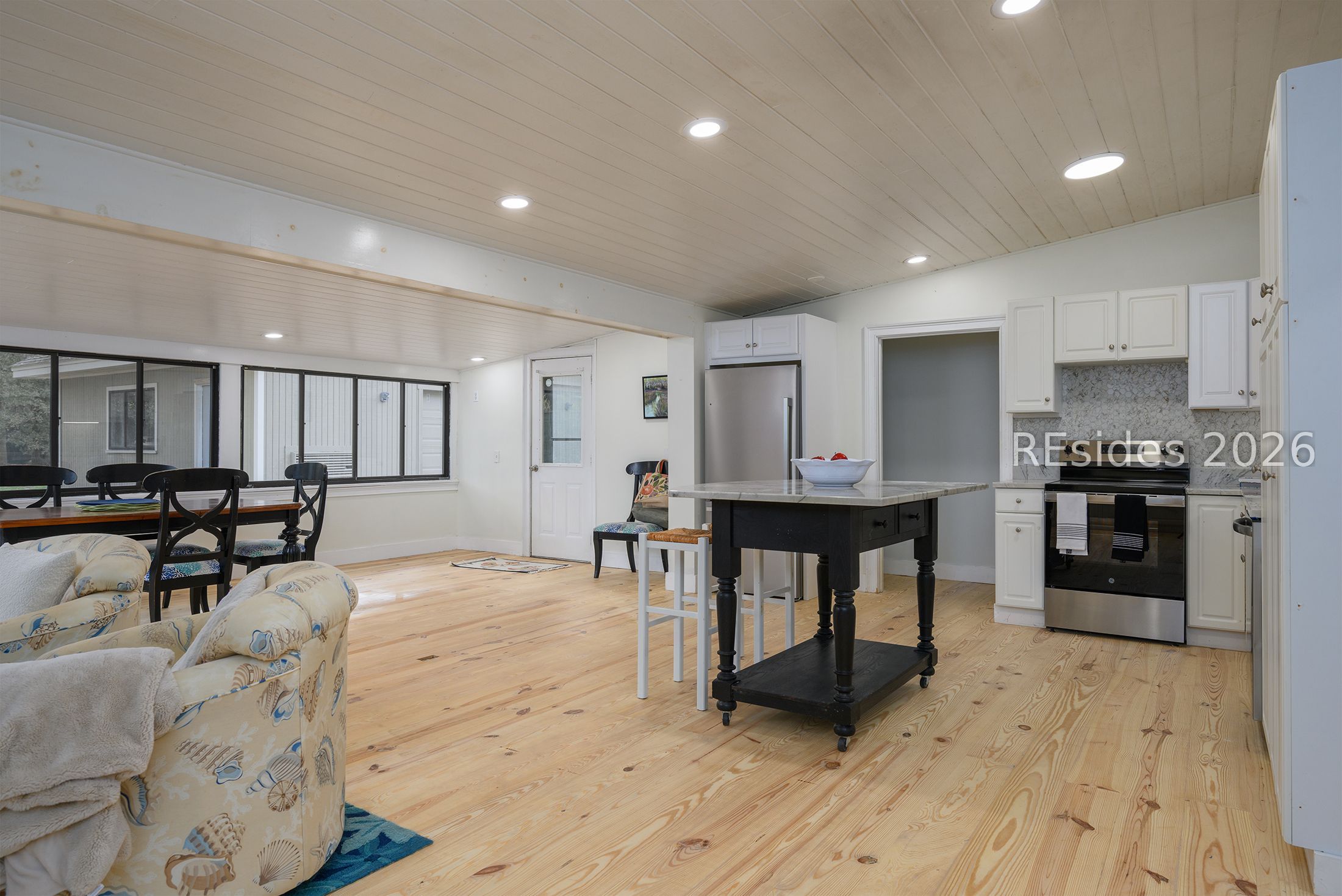 14 Bay Pines Drive