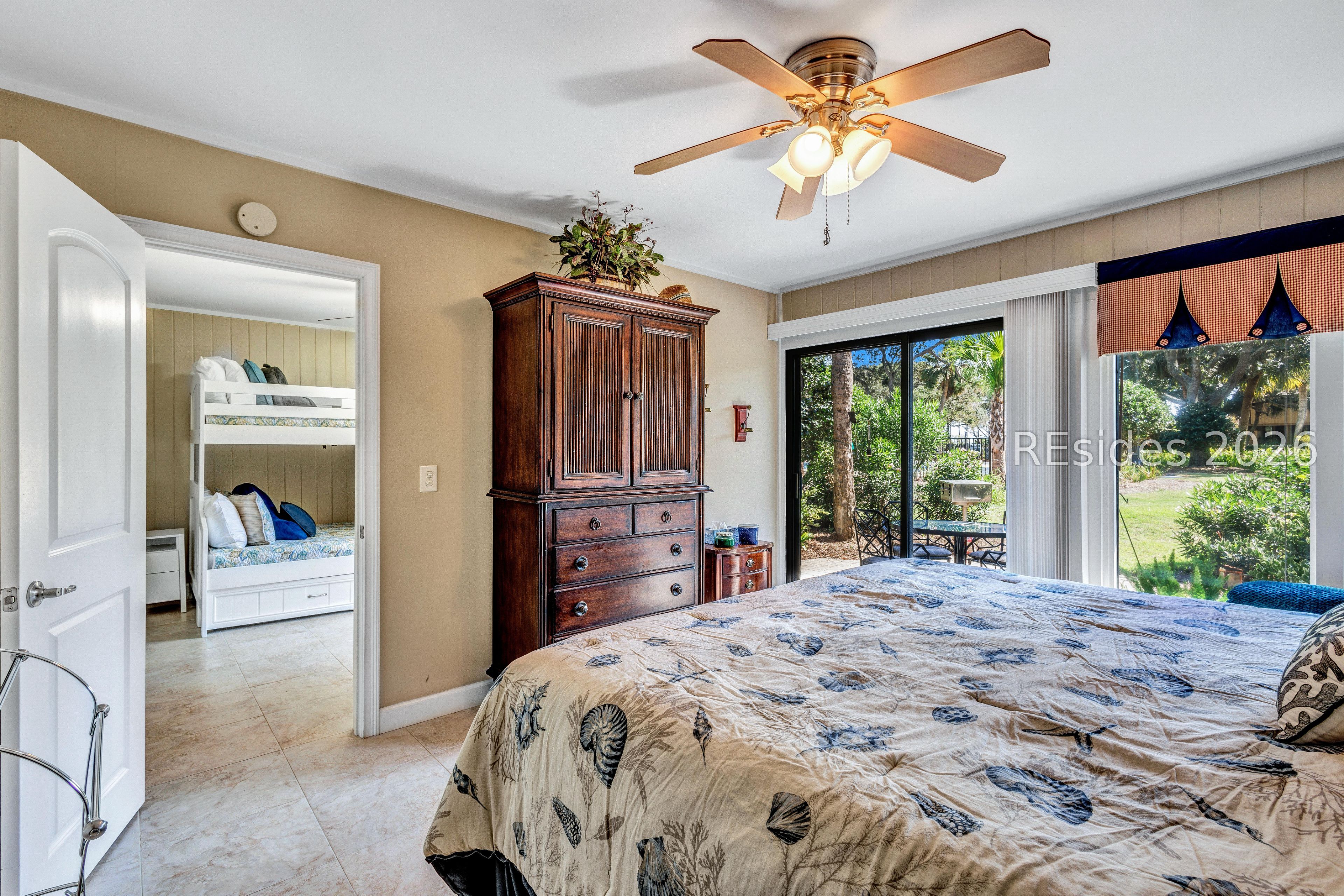 37 S Forest Beach Drive Unit: 15