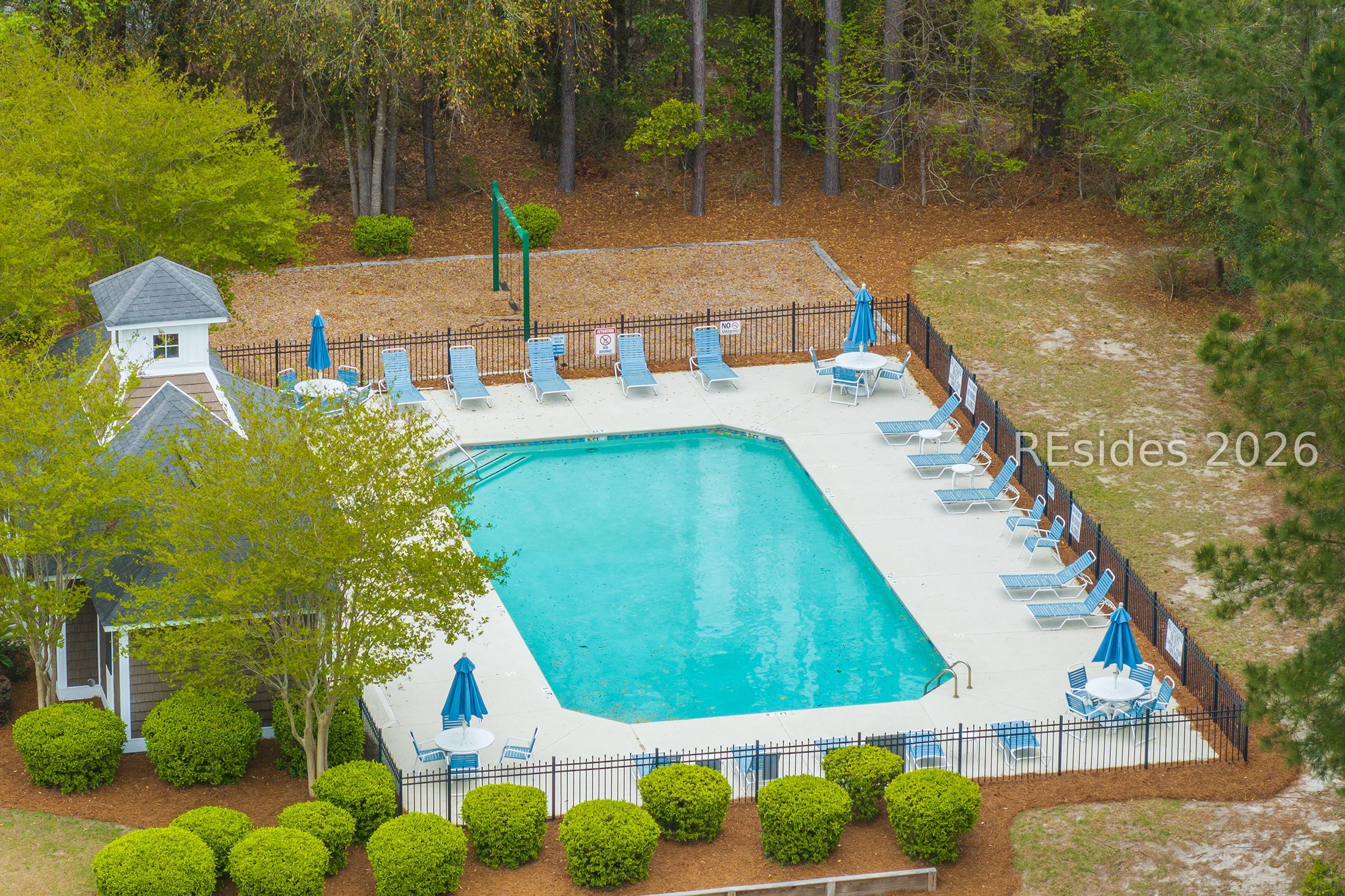 16 Savannah Oak Drive