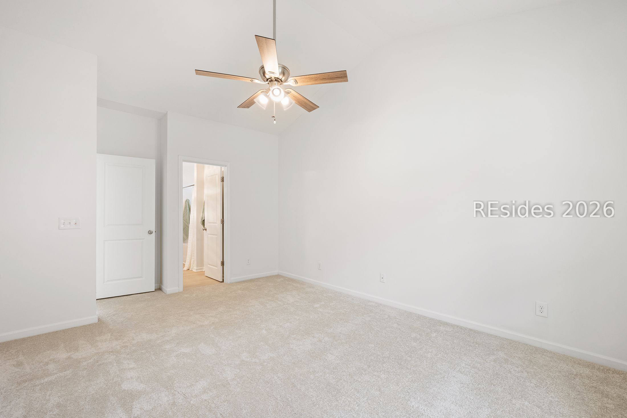 16 Savannah Oak Drive