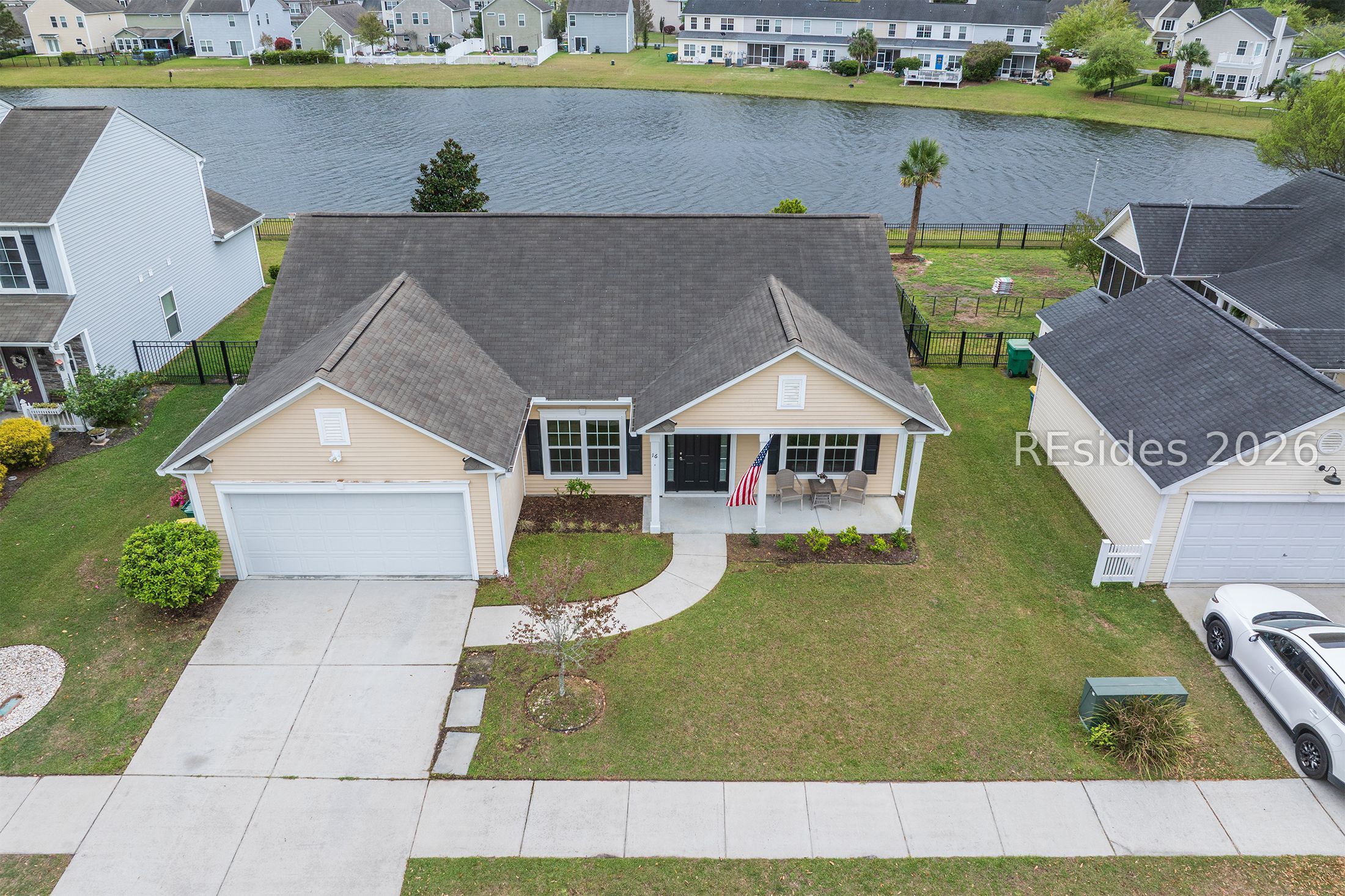 16 Savannah Oak Drive