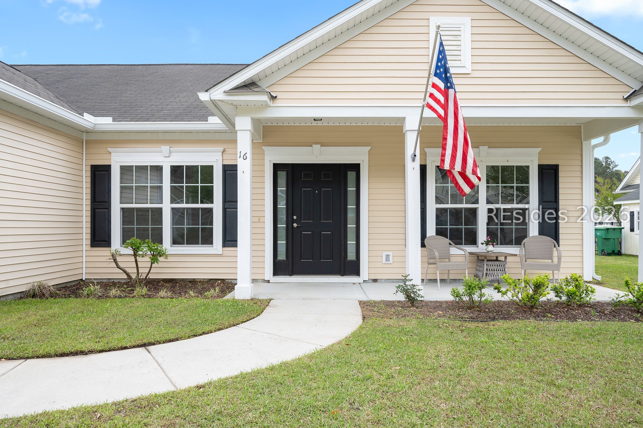 16 Savannah Oak Drive