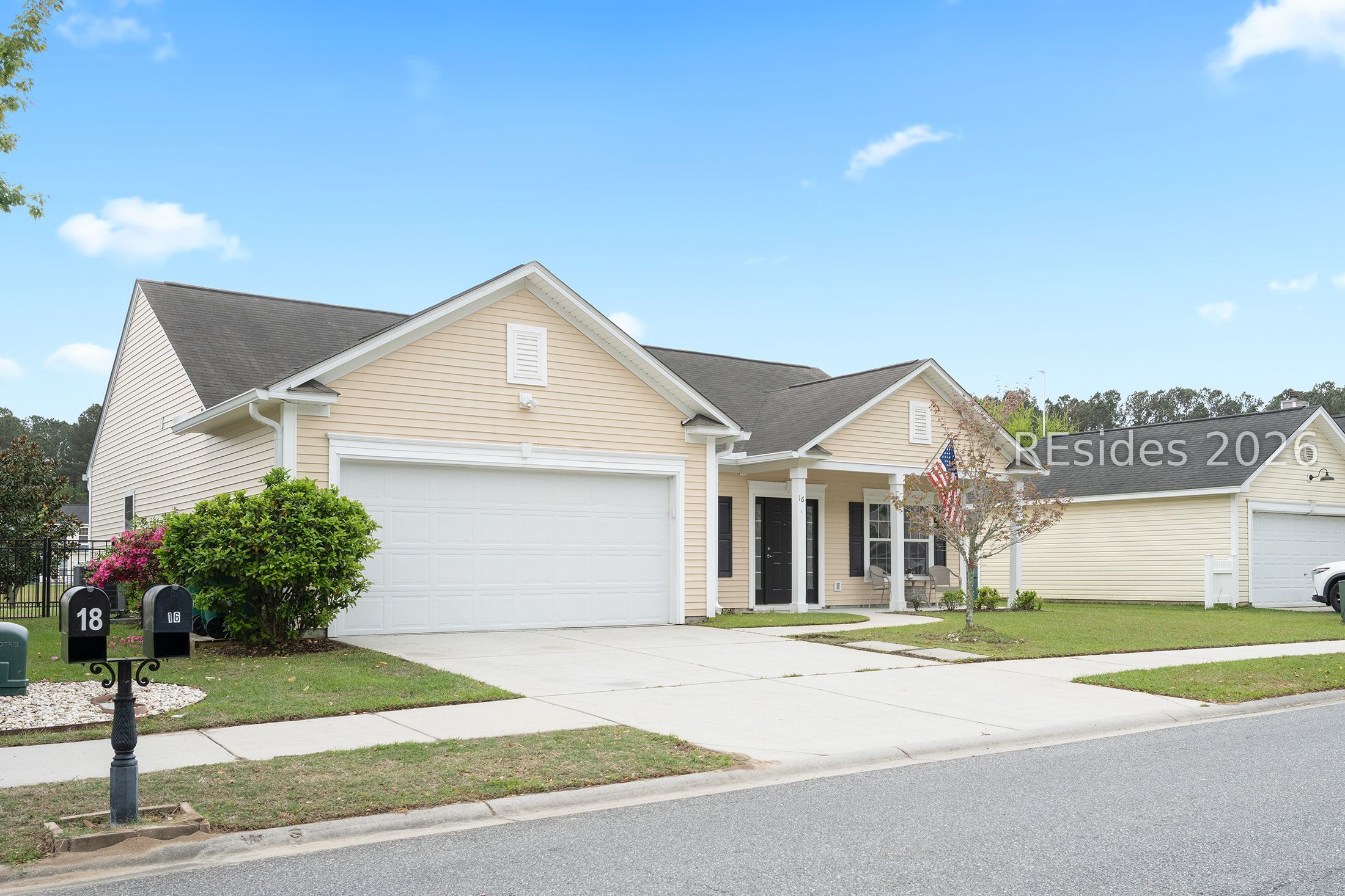 16 Savannah Oak Drive
